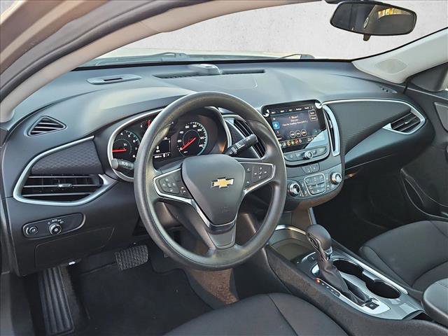Used 2025 Chevrolet Malibu LT image 10