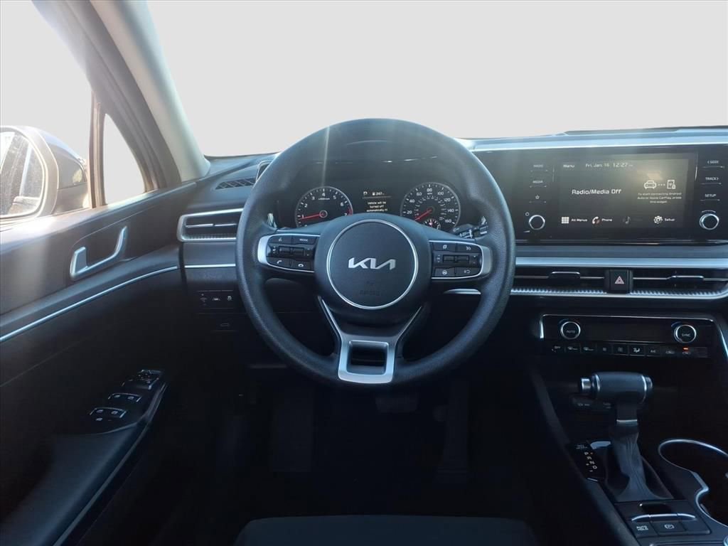 Used 2023 Kia K5 LXS image 18
