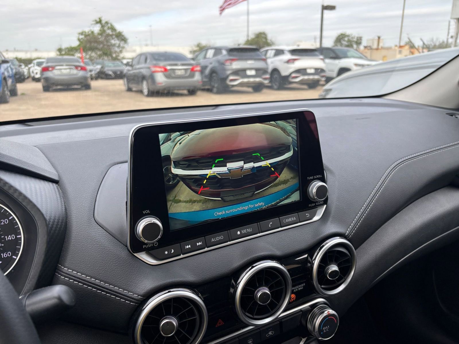 Used 2025 Nissan Sentra SV image 22