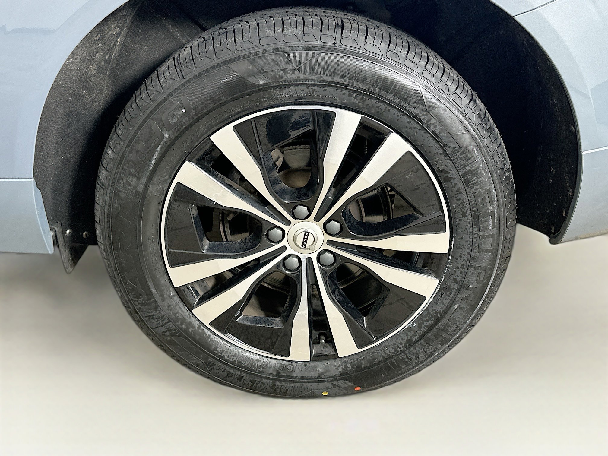 Used 2023 Volvo XC60 B5 Core AWD/4WD image 11