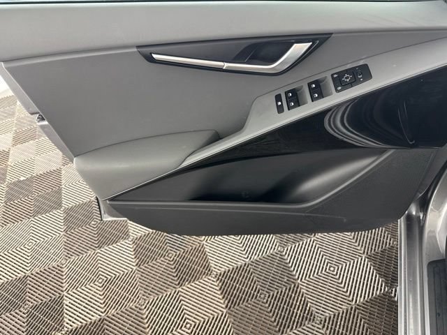 Certified 2025 Kia Niro EX FWD image 20