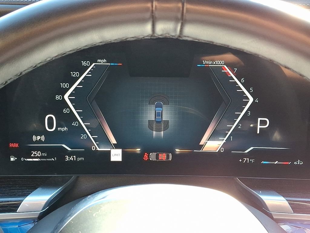 Used 2025 BMW 740i xDrive image 23