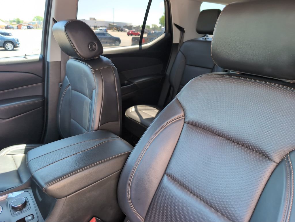 Used 2018 Chevrolet Traverse Premier AWD/4WD image 14