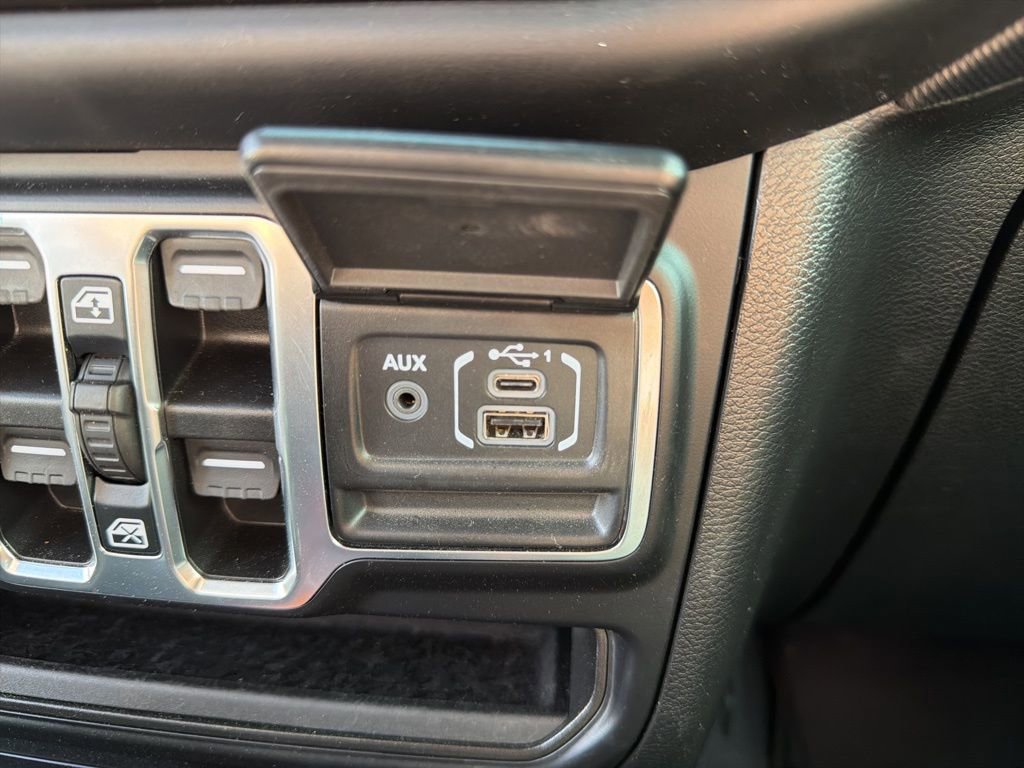 Used 2021 Jeep Gladiator Sport w/ Quick Order Package 24Q 80Th image 44