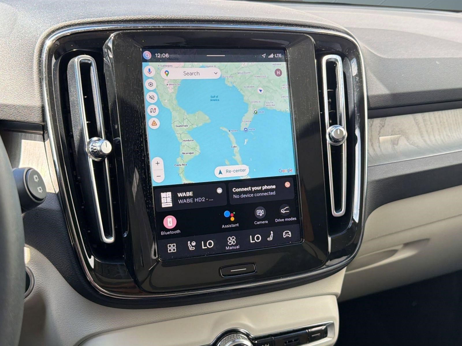 Used 2023 Volvo XC40 B5 Plus w/ Protection Package Premier image 22