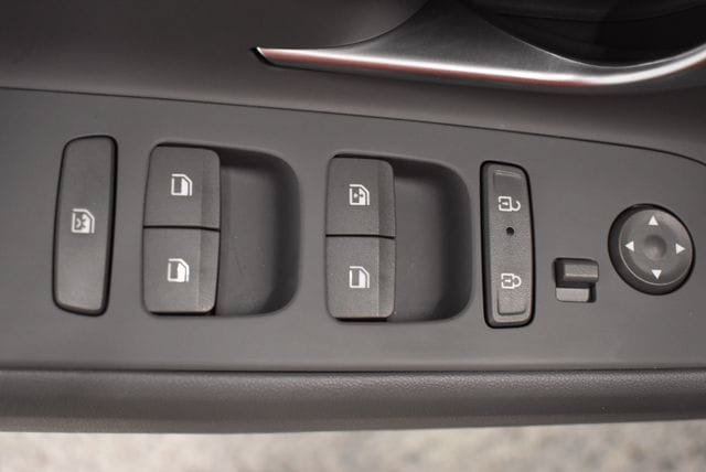 Used 2025 Hyundai Elantra SEL FWD image 21