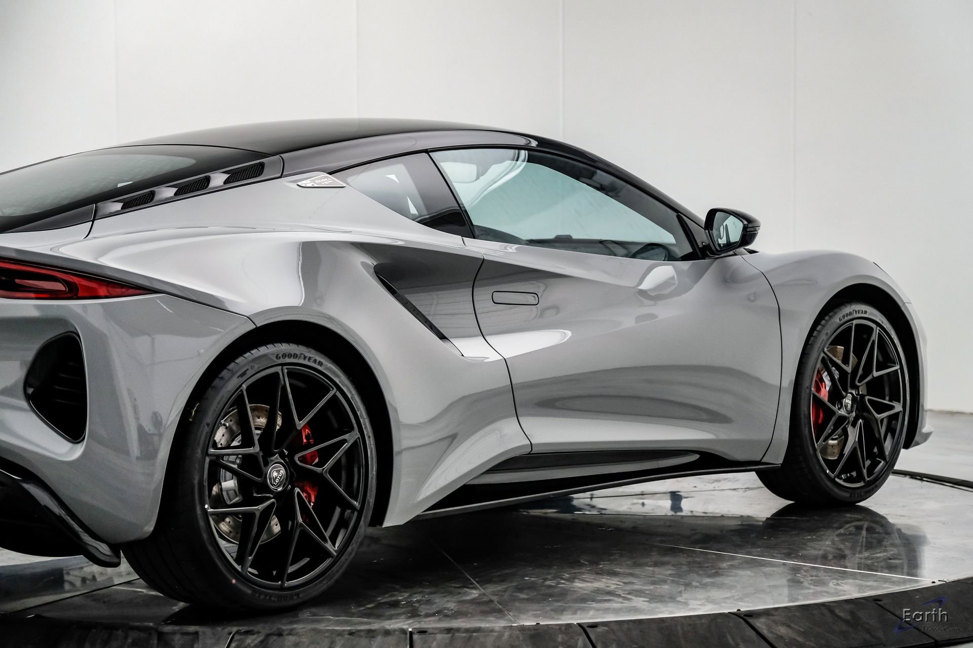 New 2026 Lotus Emira V6 SE RWD image 21