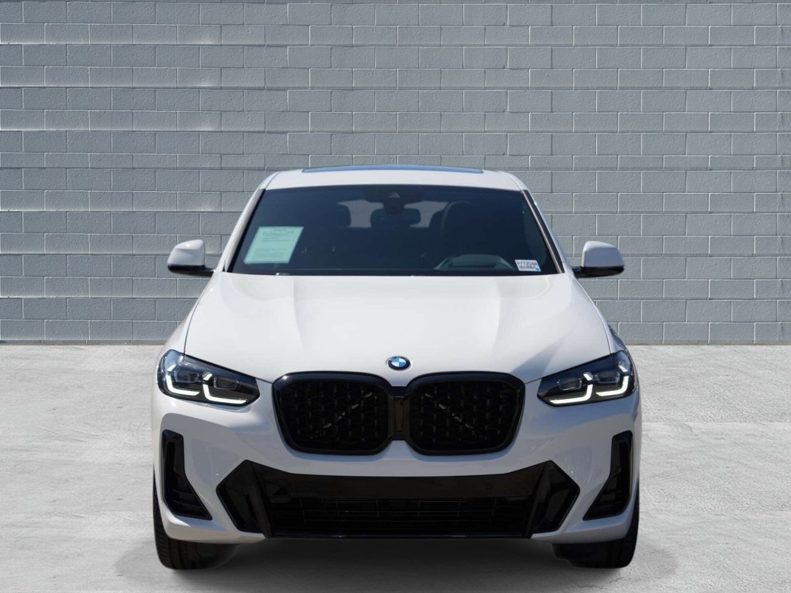 Certified 2023 BMW X4 xDrive30i w/ M Sport Package AWD/4WD image 2