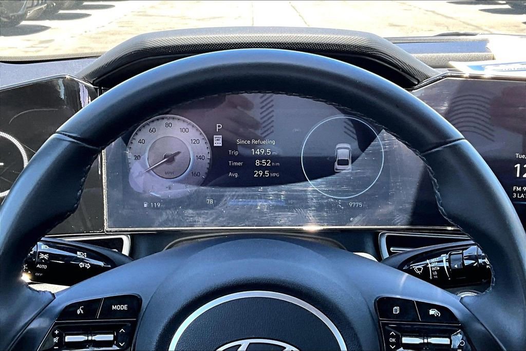 Certified 2025 Hyundai Elantra SEL image 13