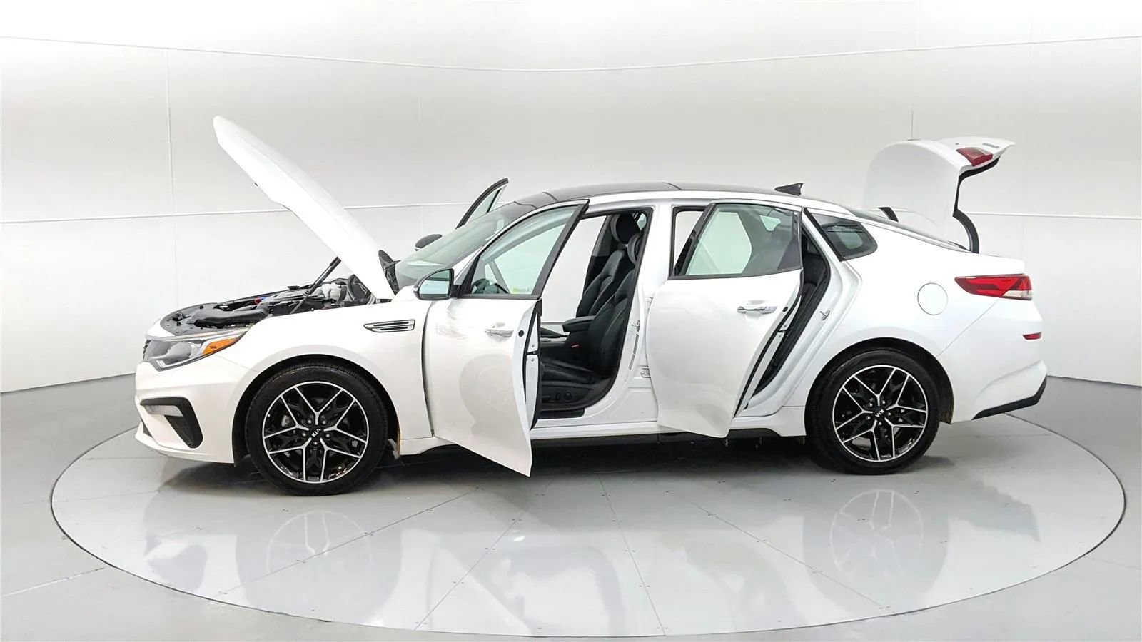 Used 2020 Kia Optima SE image 12