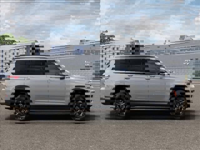 New 2026 Jeep Grand Cherokee L Limited w/ Limited Altitude Package image 39