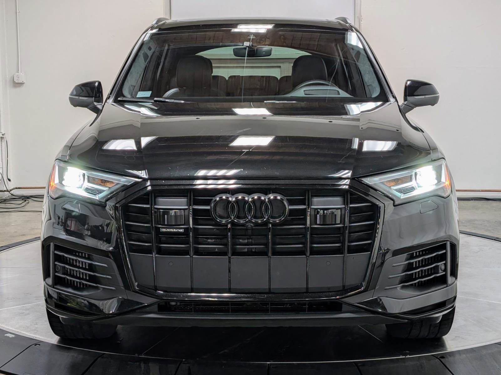 Used 2022 Audi Q7 3.0T Prestige image 3