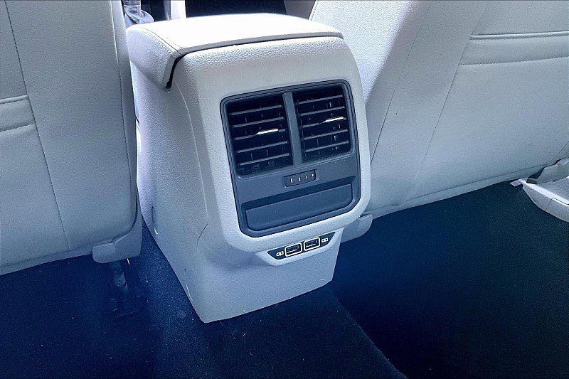 Used 2022 Volkswagen Passat 2.0T SE image 23