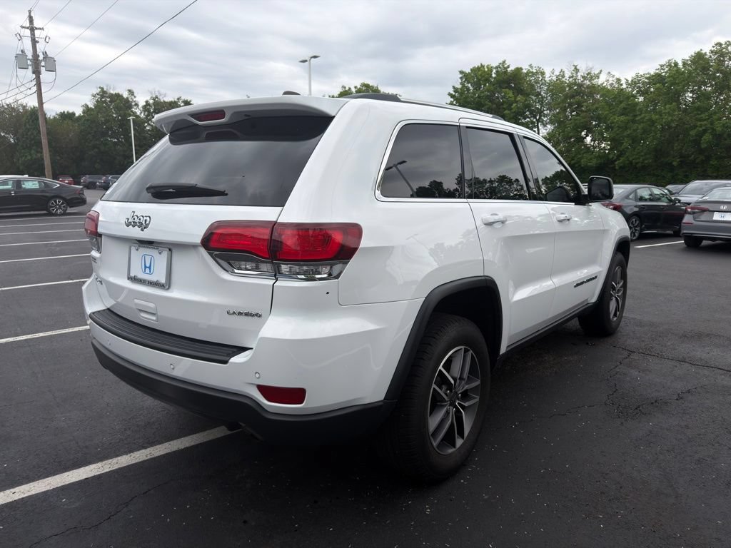 Used 2021 Jeep Grand Cherokee Laredo AWD/4WD image 5
