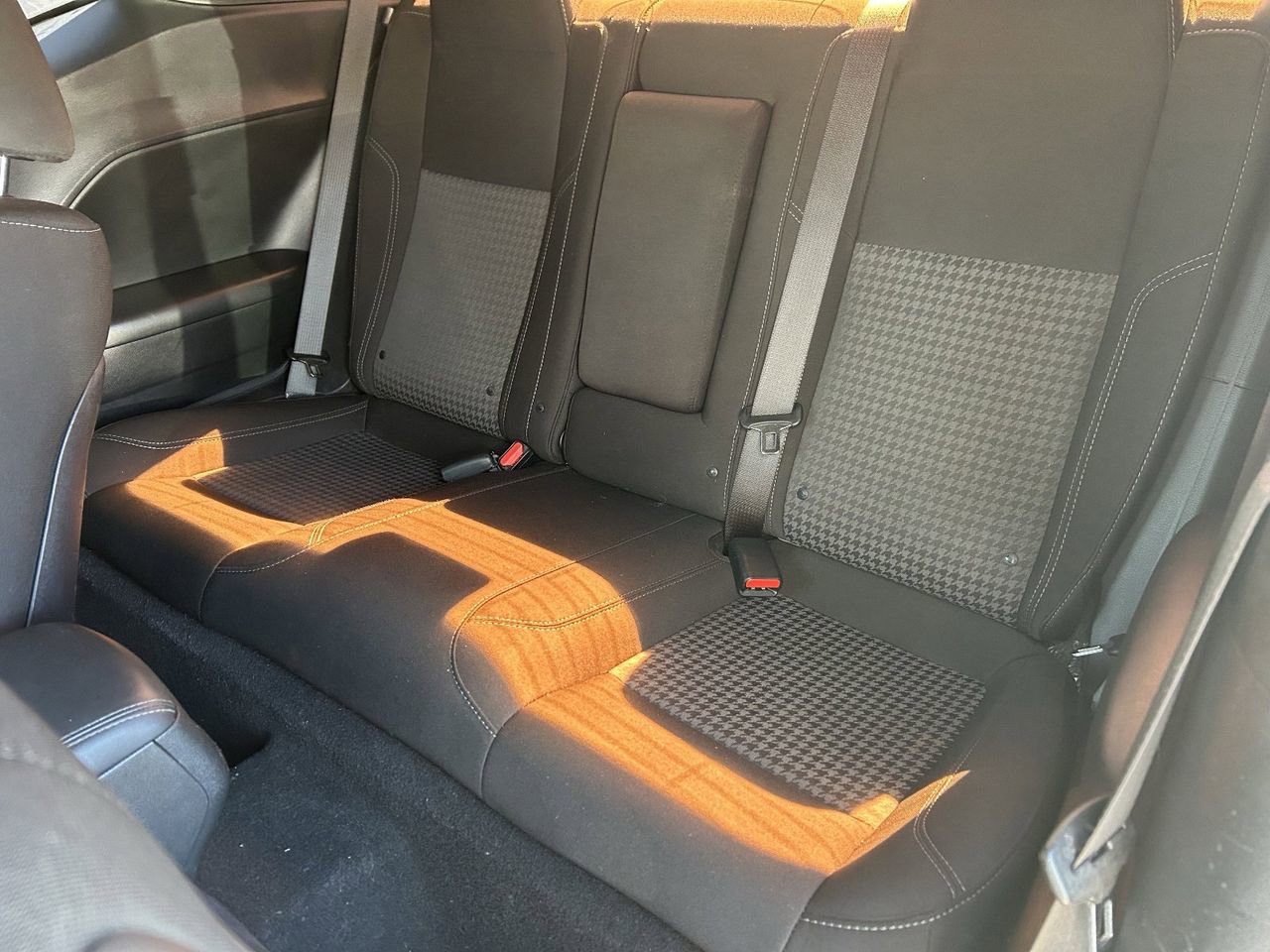 Used 2019 Dodge Challenger SXT image 14