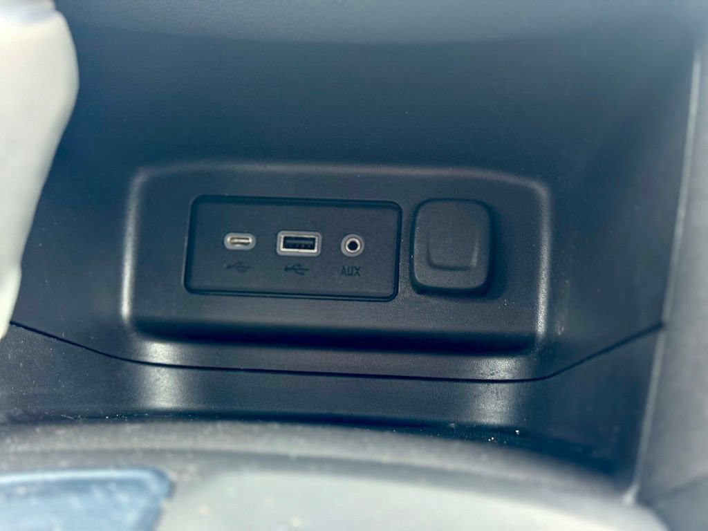 Used 2020 Chevrolet Equinox LT image 20