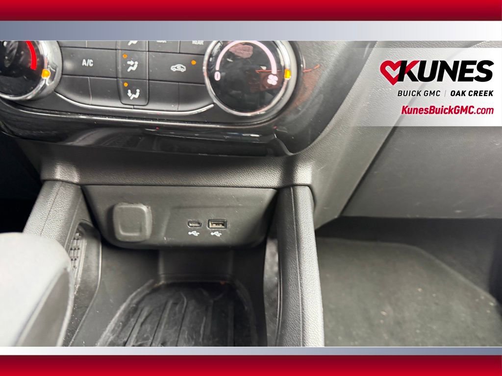 Used 2025 Chevrolet TrailBlazer LT image 17