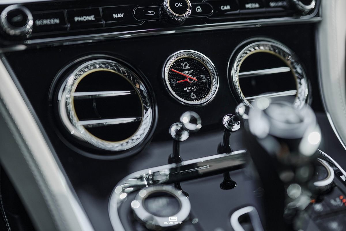 Used 2020 Bentley Continental GT image 25