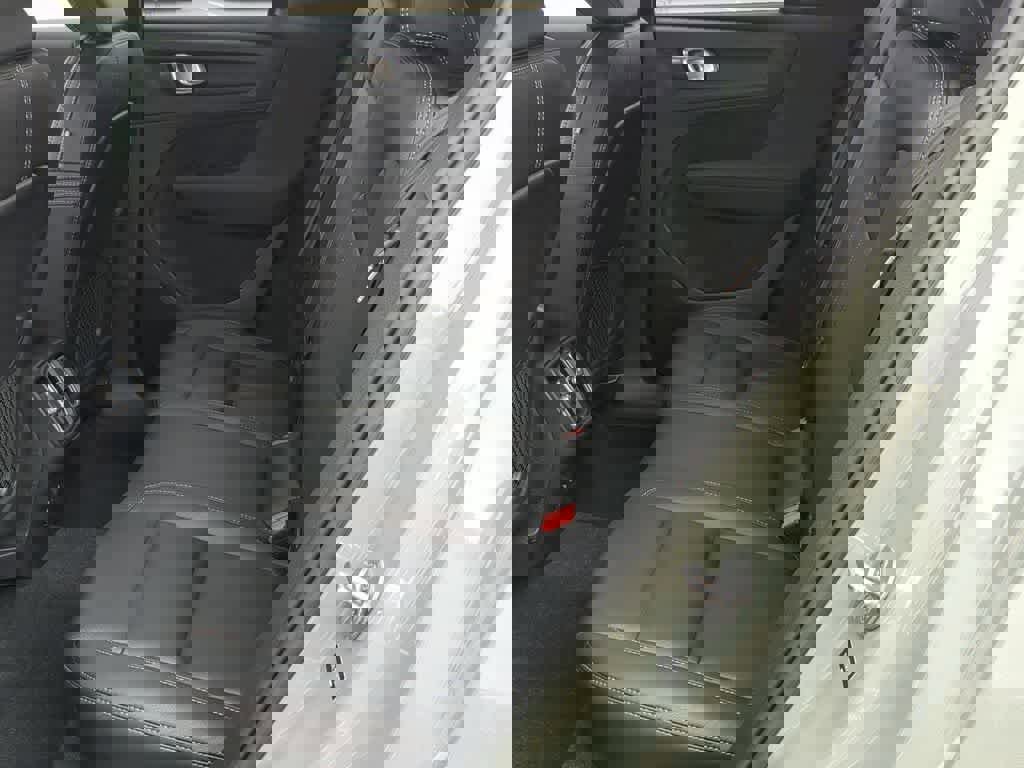 Used 2023 Volvo XC40 B5 Plus w/ Driver Assist Package image 18