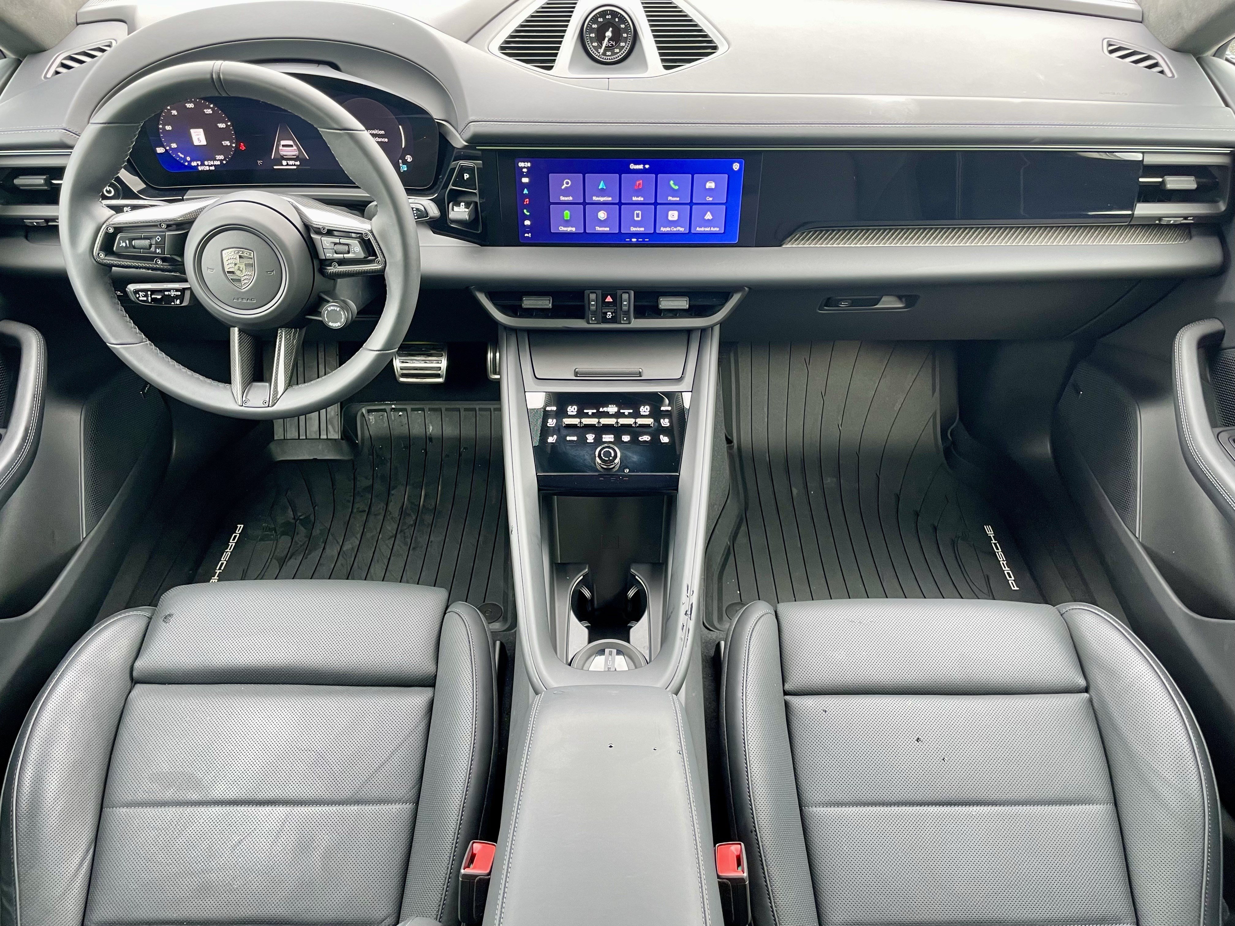 Used 2025 Porsche Macan Turbo Electric AWD/4WD image 16