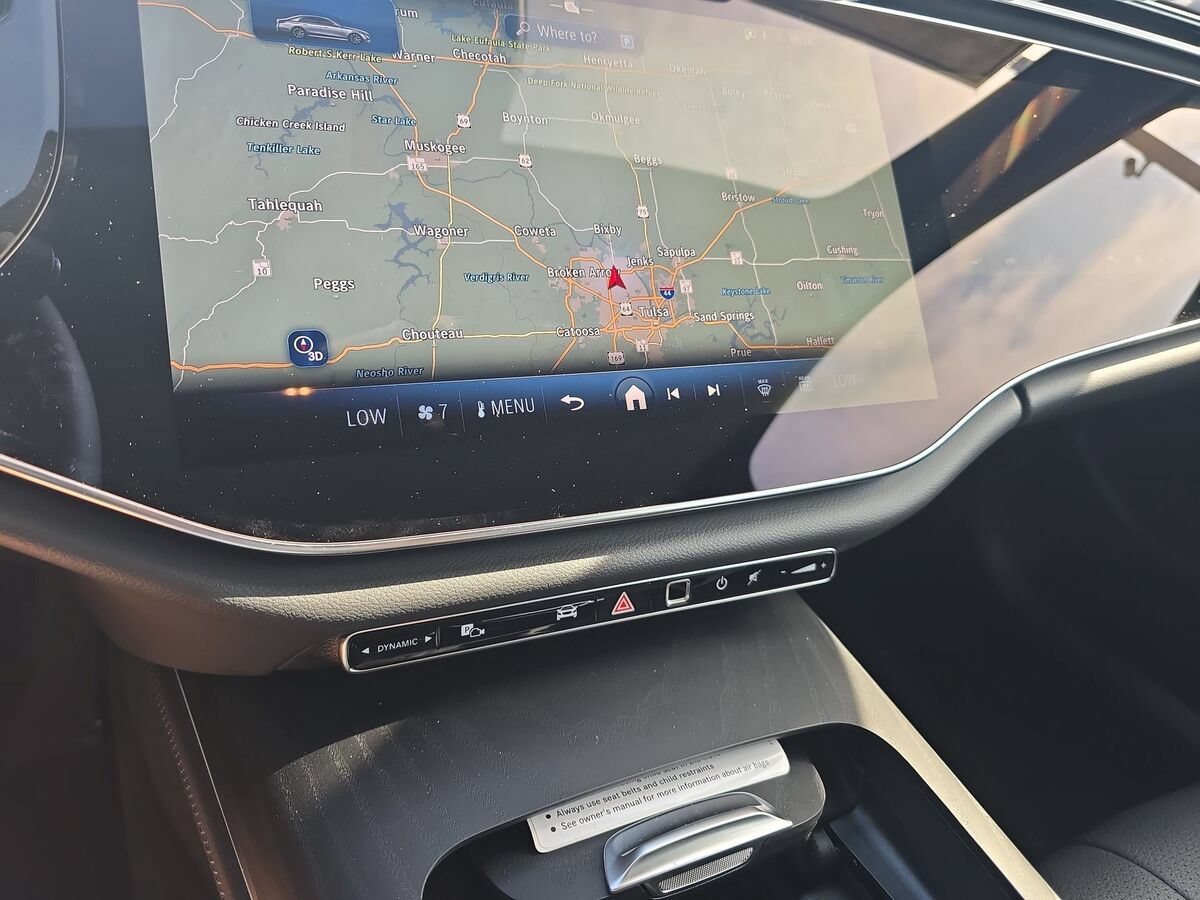 New 2026 Mercedes-Benz E 350 4MATIC Sedan image 24