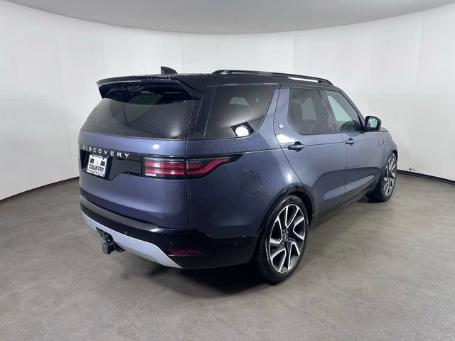 Used 2024 Land Rover Discovery Metropolitan Edition AWD/4WD image 3