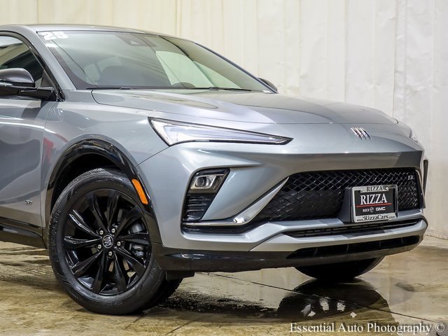 Used 2025 Buick Envista Sport Touring w/ Convenience I Package image 2