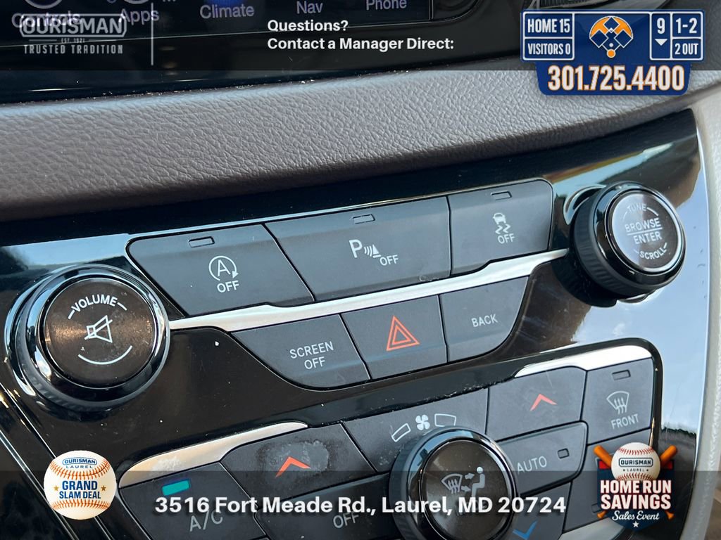 Used 2017 Chrysler Pacifica Touring-L w/ Tire & Wheel Group image 27