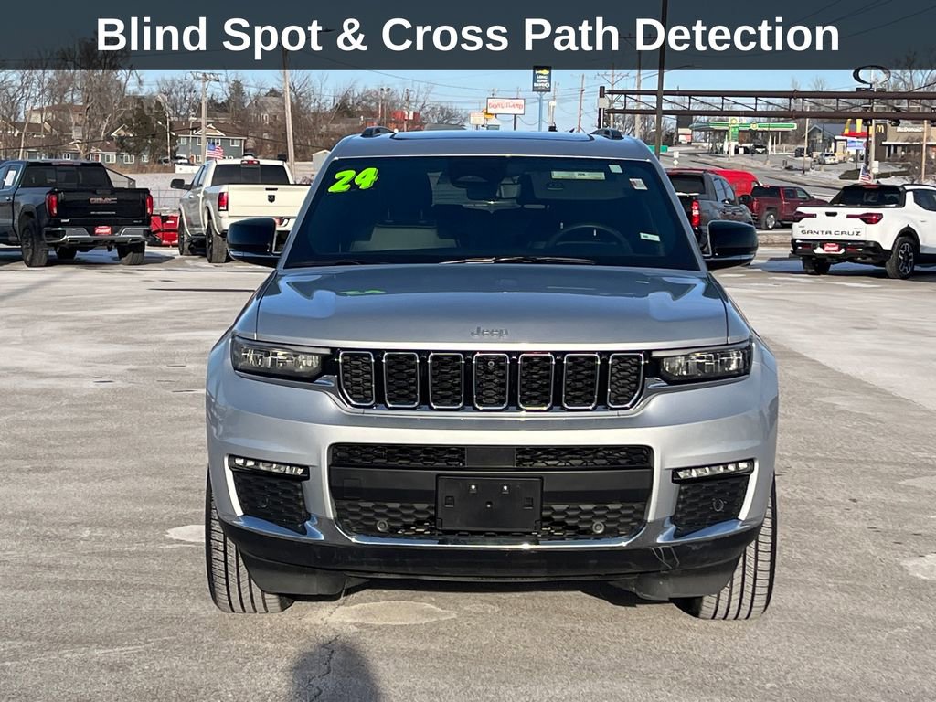 Used 2024 Jeep Grand Cherokee L Limited w/ Luxury Tech Group II image 10