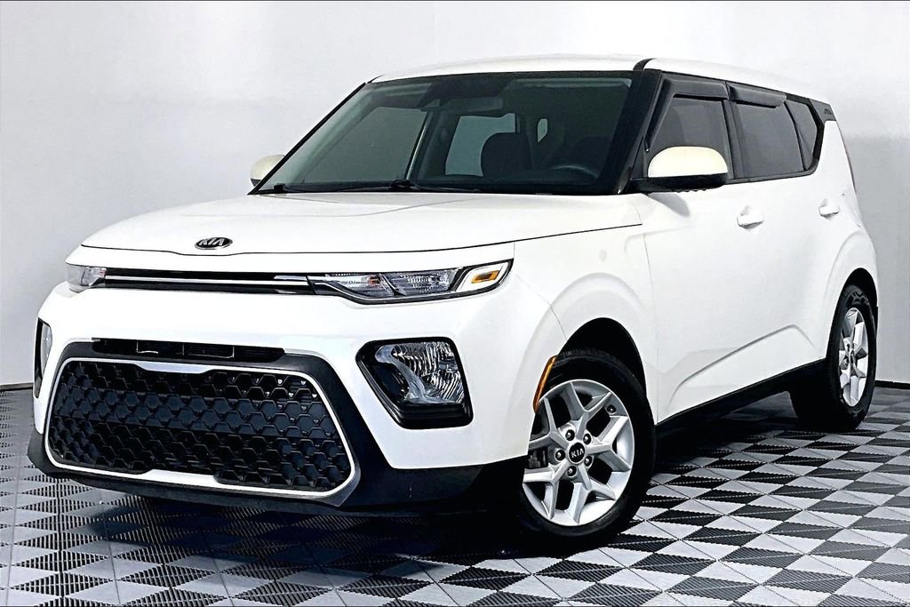Used 2020 Kia Soul S FWD image 2
