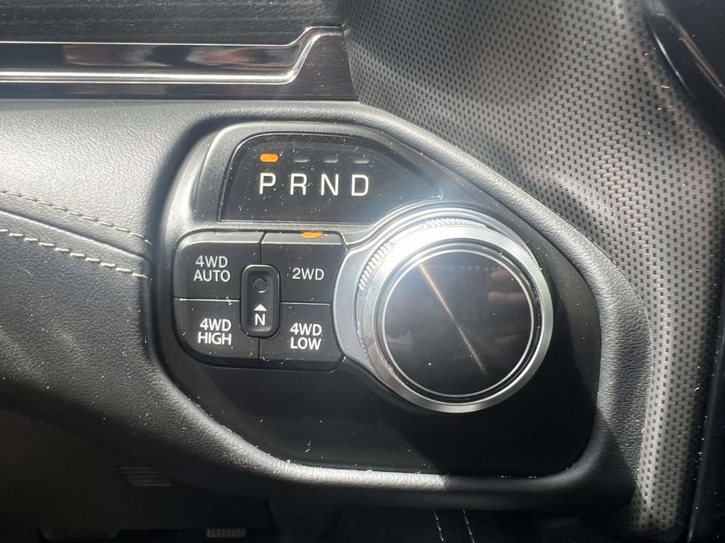 Used 2022 RAM 1500 Limited w/ Body Color Bumper Group AWD/4WD image 27
