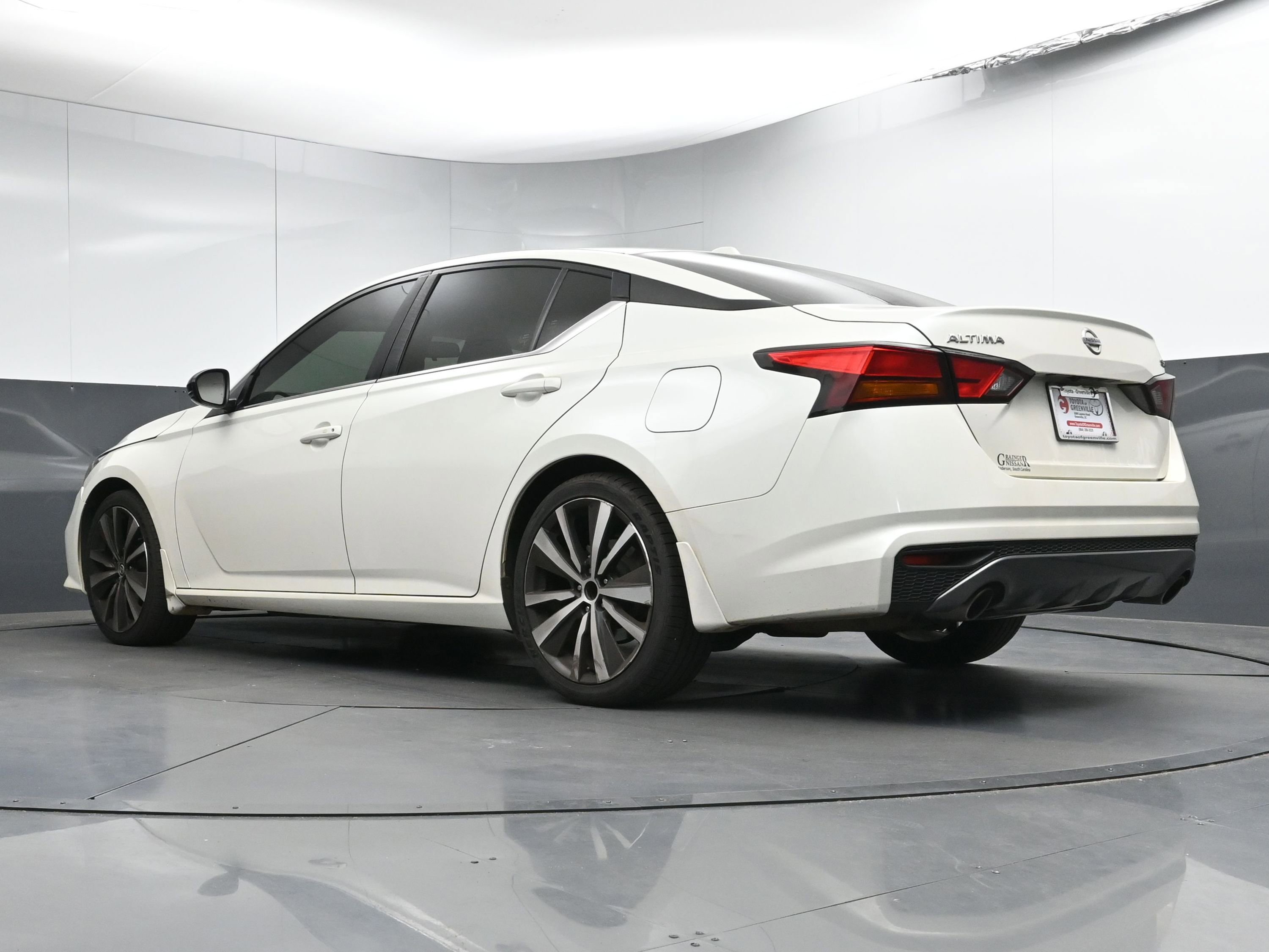 Used 2019 Nissan Altima 2.5 SR w/ SR Premium Package image 28