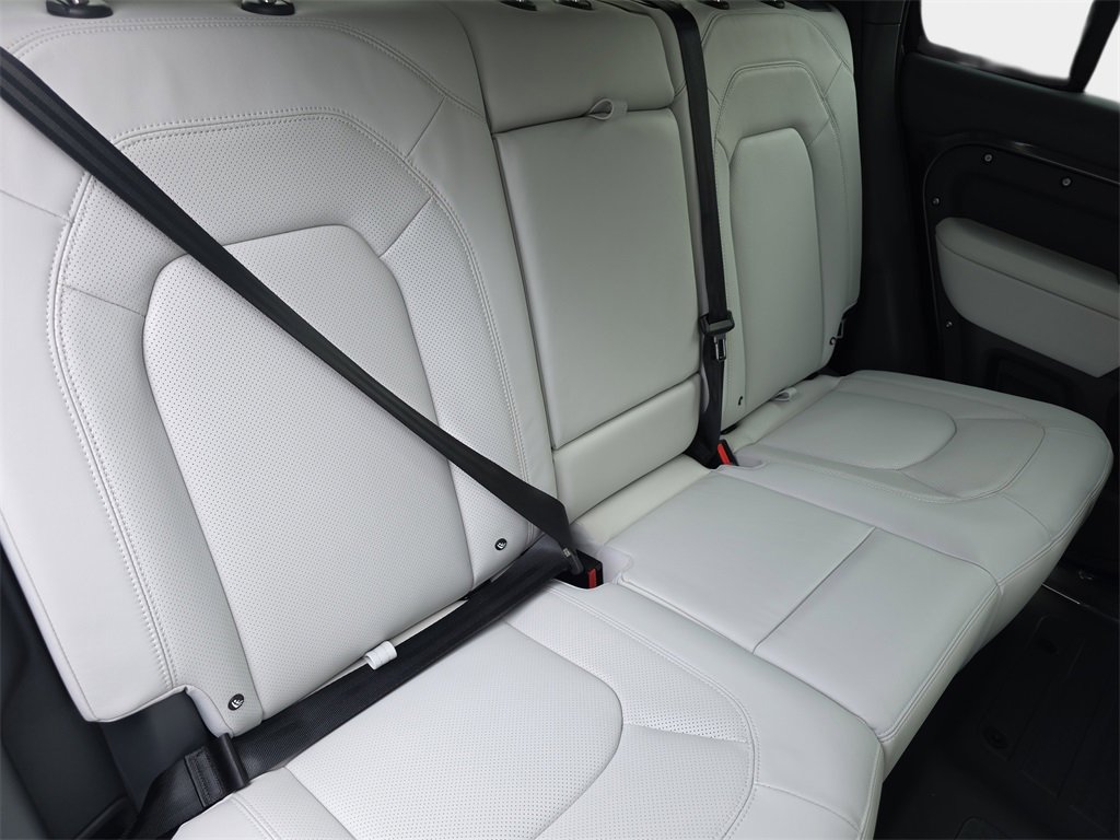 New 2026 Land Rover Defender 110 S image 12