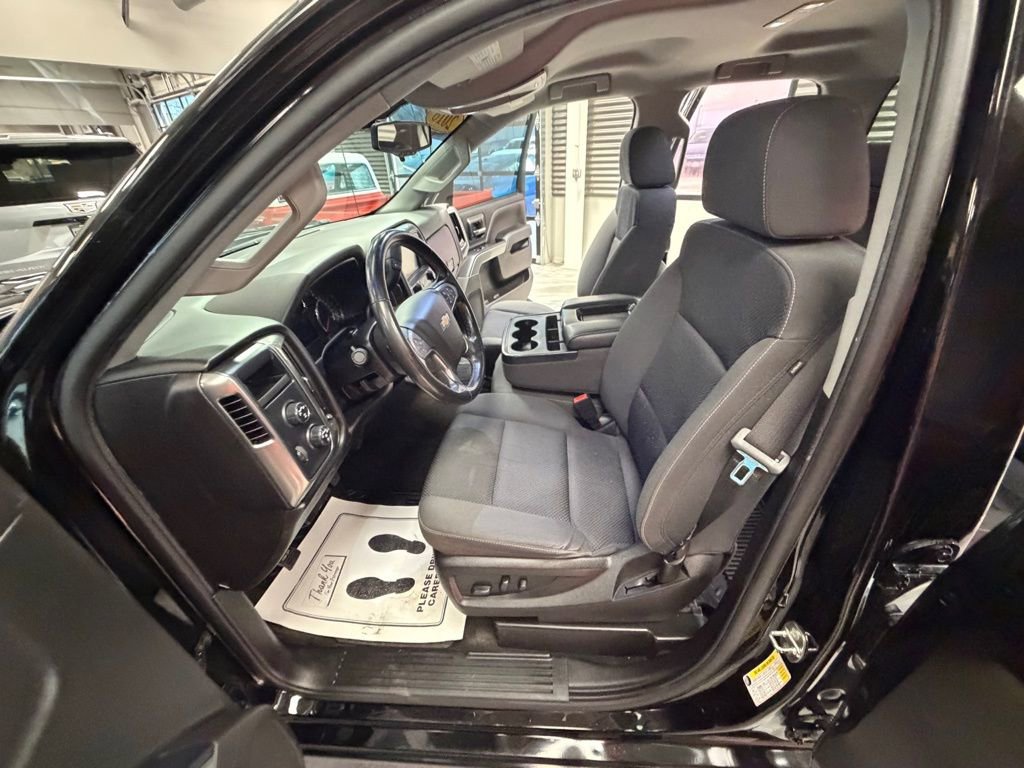 Used 2018 Chevrolet Silverado 1500 LT w/ All Star Edition image 49