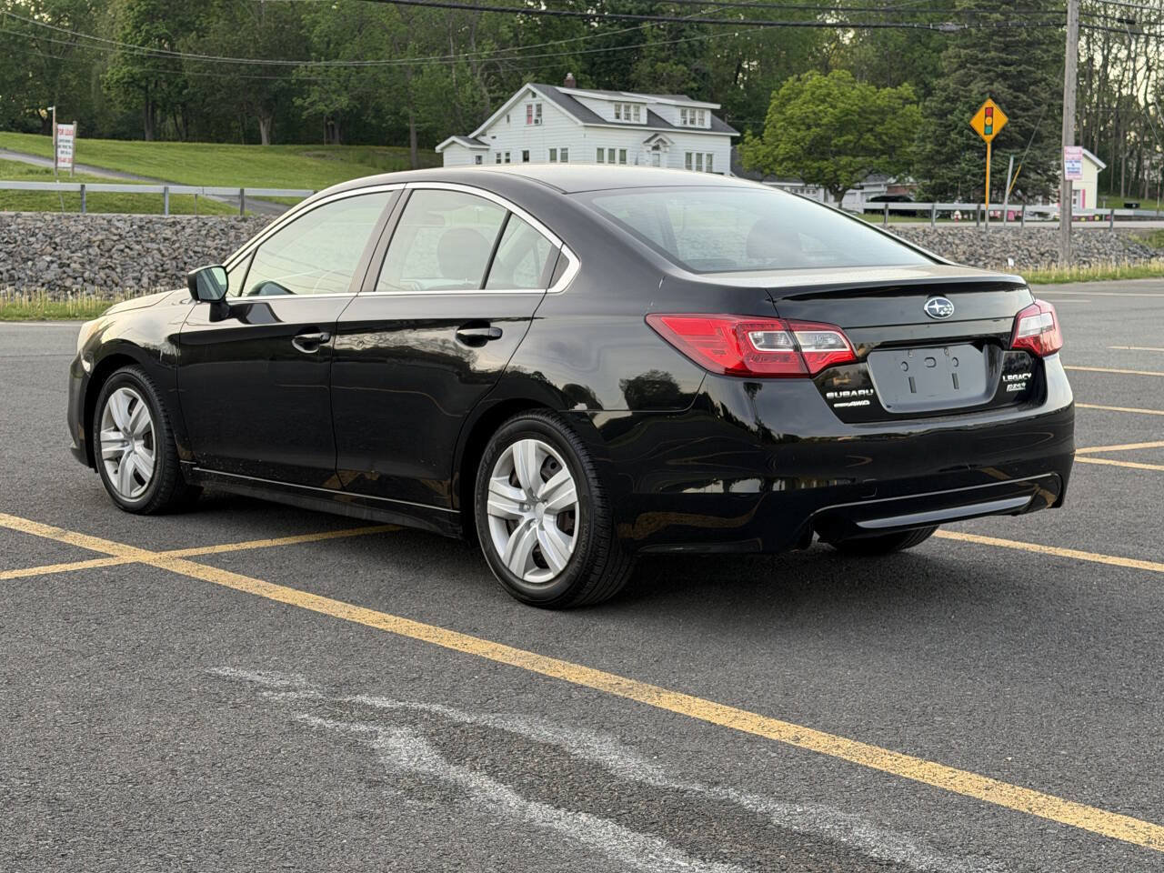Used 2015 Subaru Legacy 2.5i AWD/4WD image 5