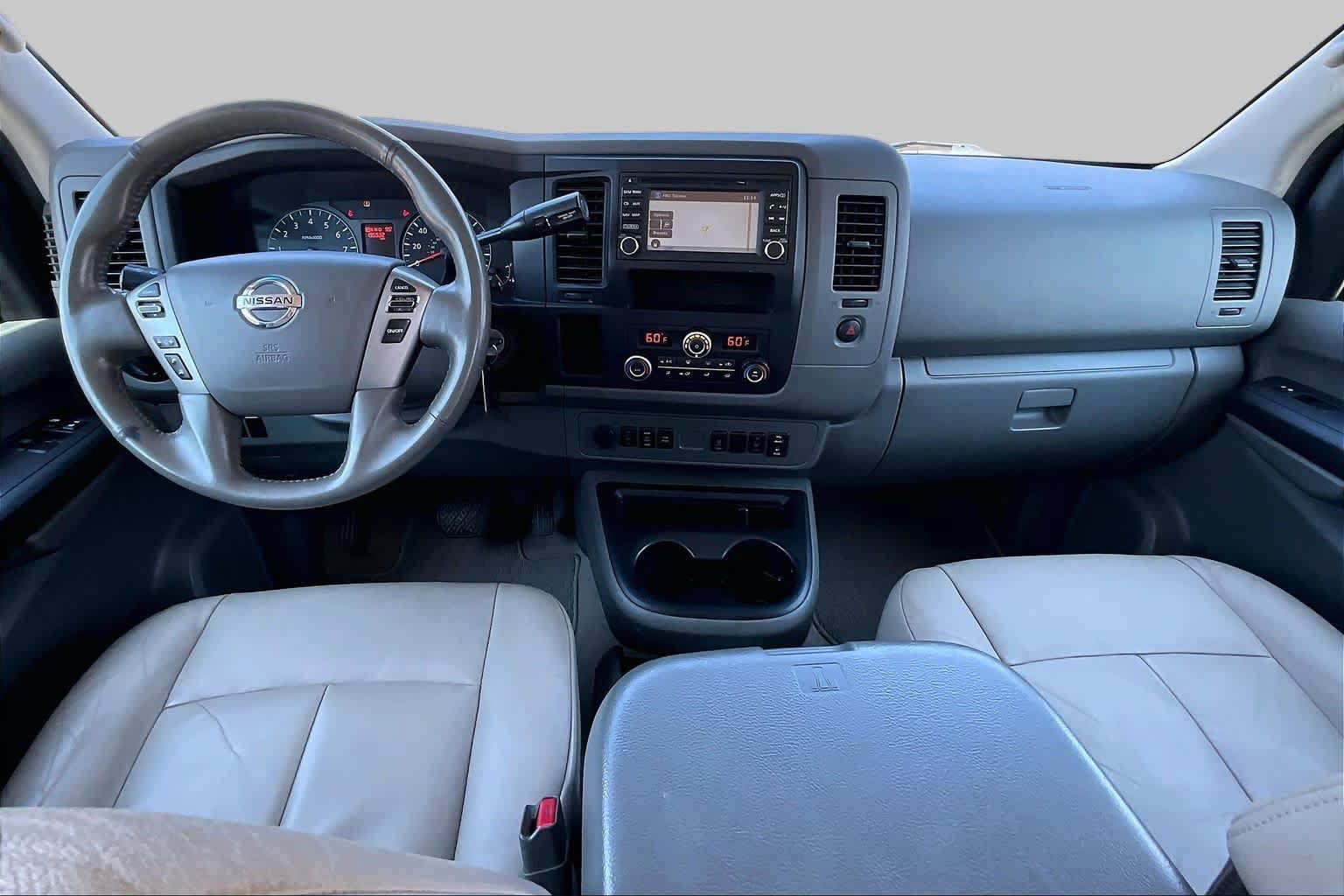 Used 2016 Nissan NV 3500 SL RWD image 12