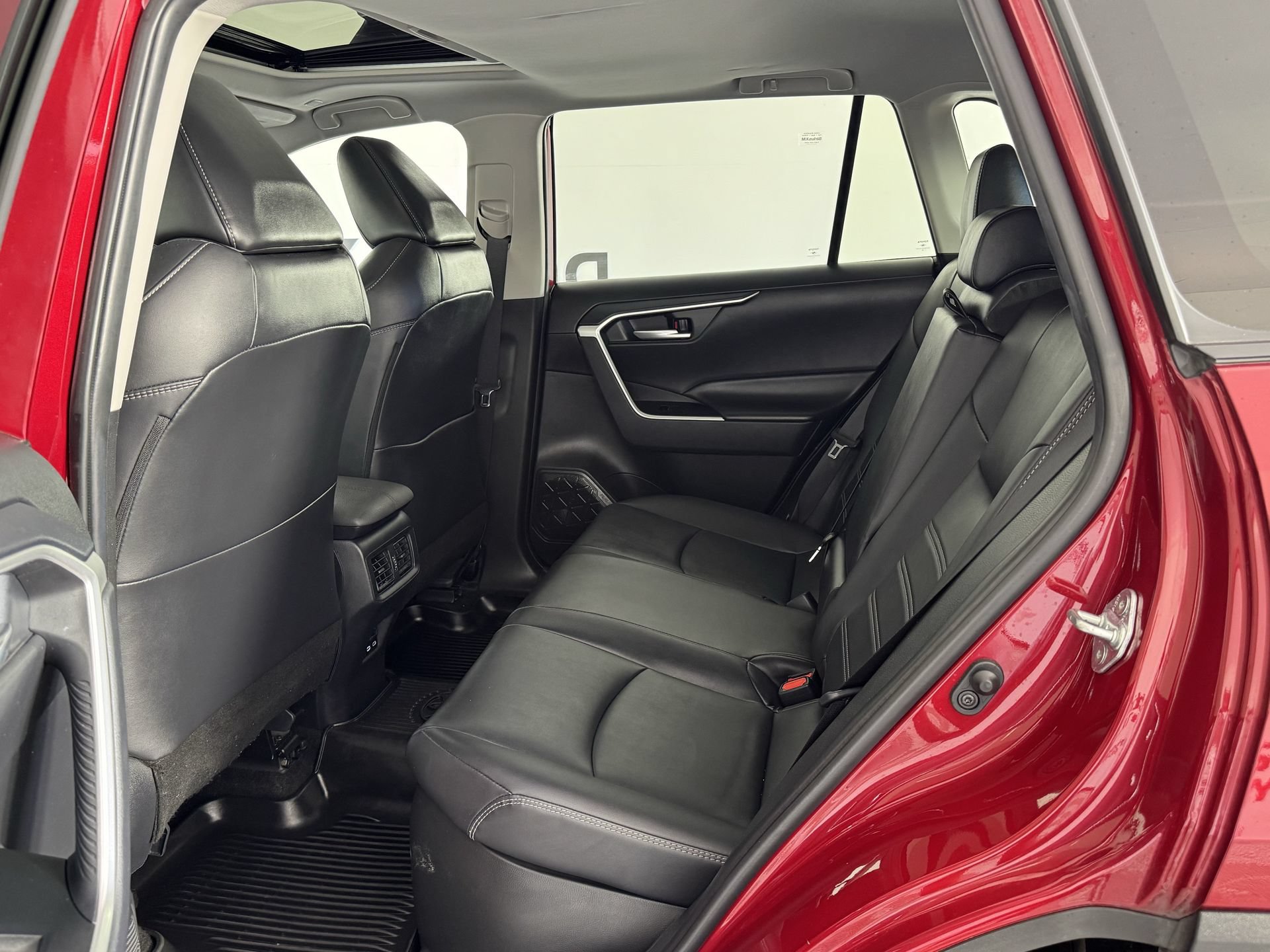 Certified 2024 Toyota RAV4 XLE Premium AWD/4WD image 17