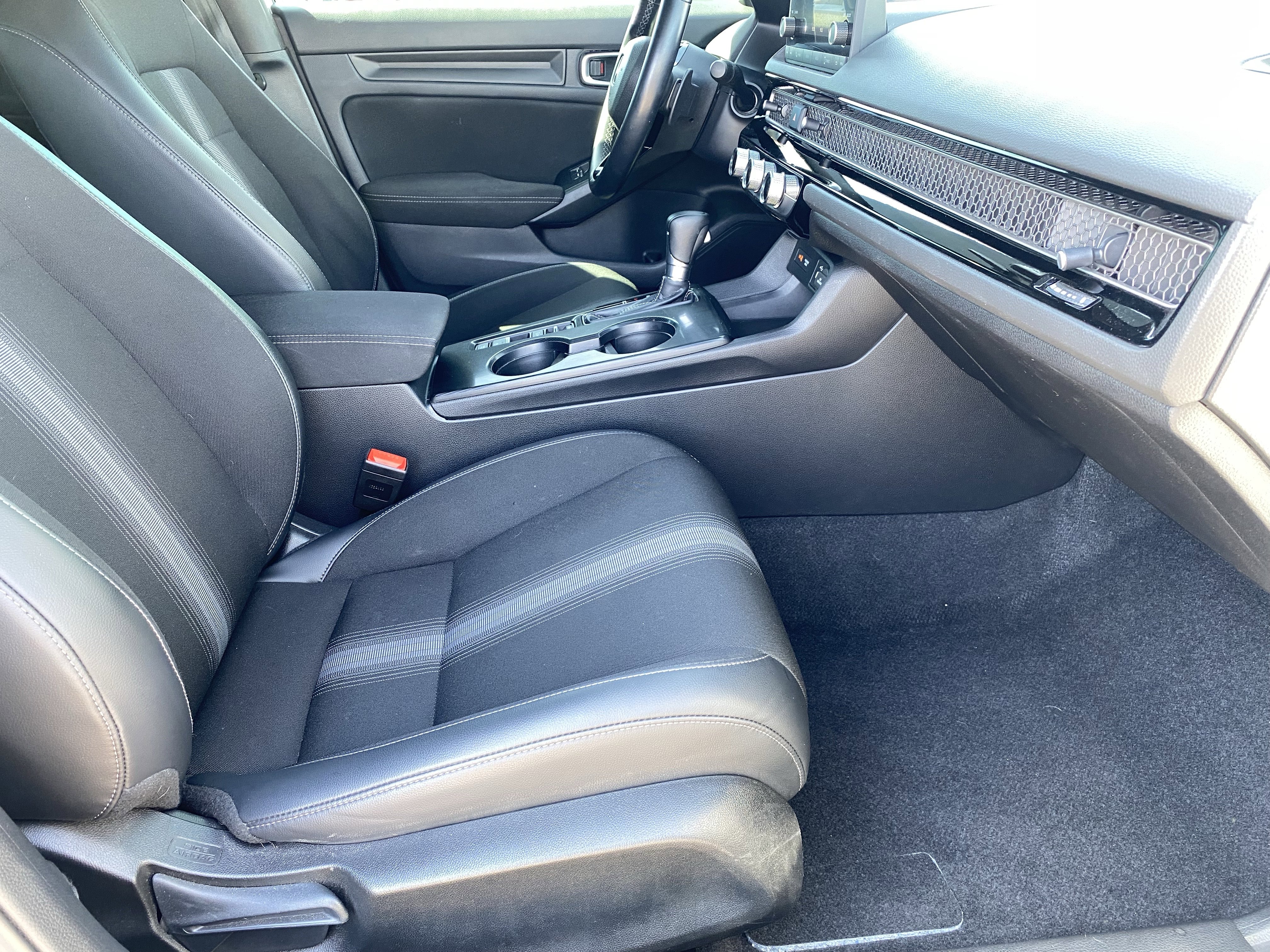 Used 2022 Honda Civic Sport image 11