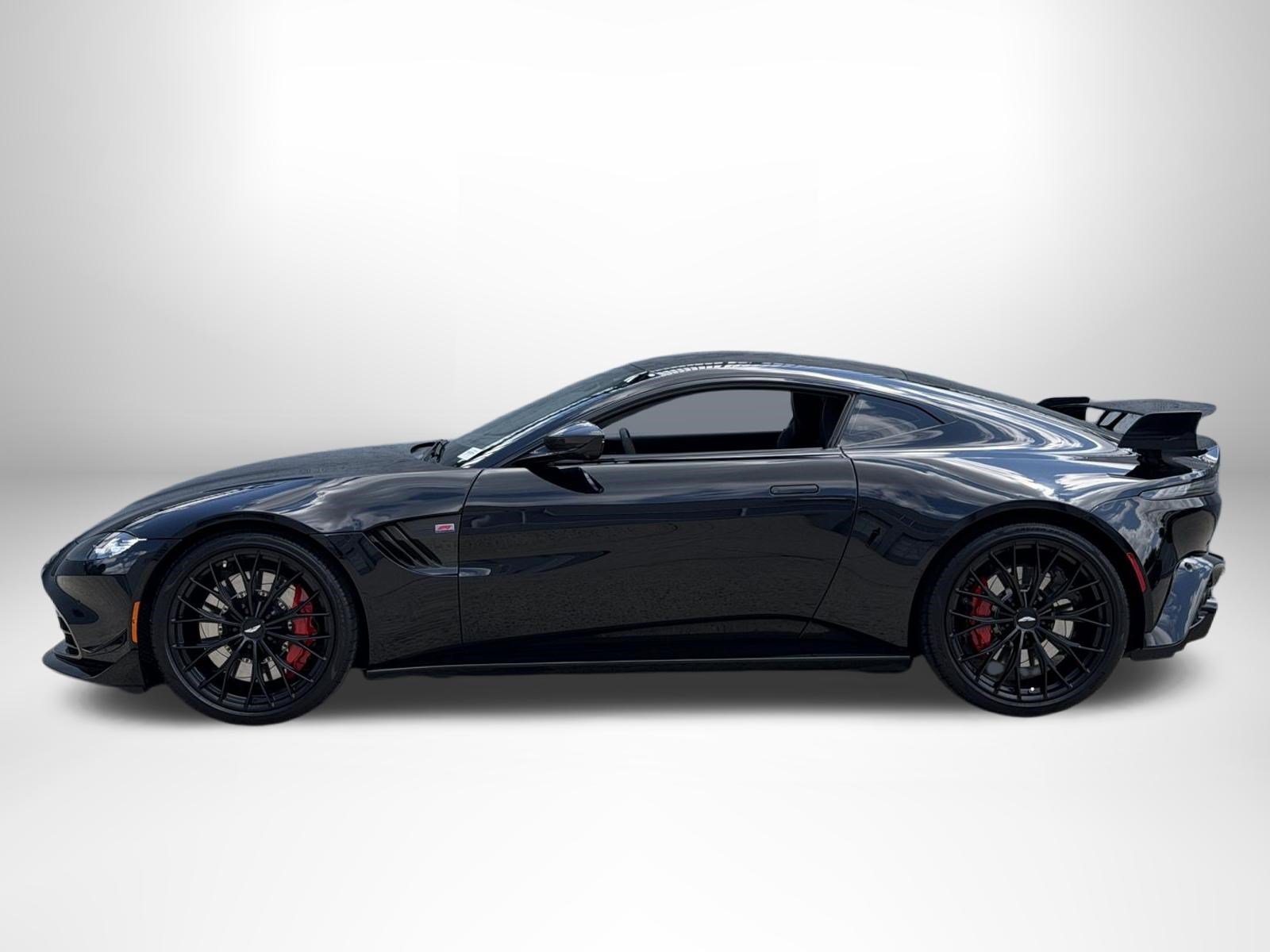 Used 2022 Aston Martin V8 Vantage Coupe RWD image 16