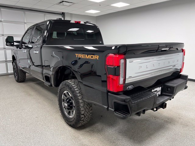 Used 2023 Ford F350 Platinum w/ Tremor Off-Road Package AWD/4WD image 7