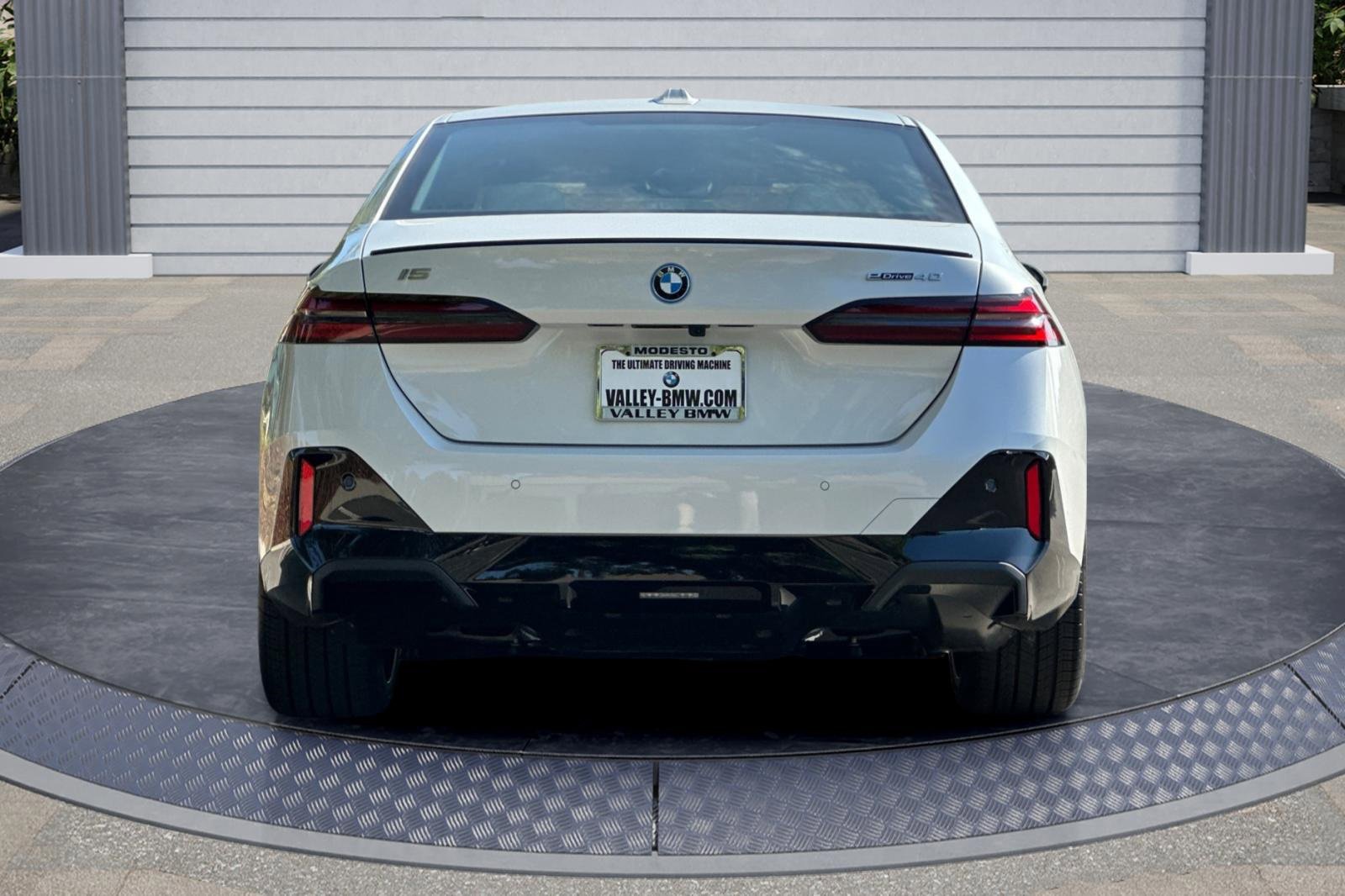 New 2026 BMW i5 eDrive40 w/ M Sport Package image 5