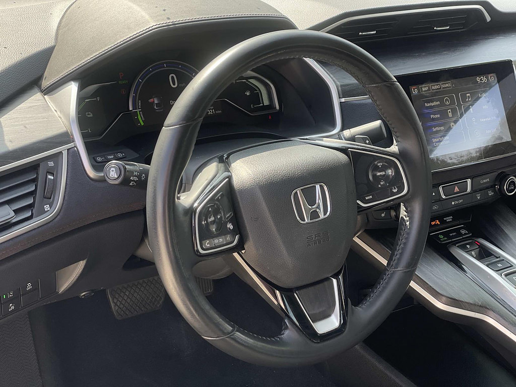 Used 2021 Honda Clarity Touring image 3