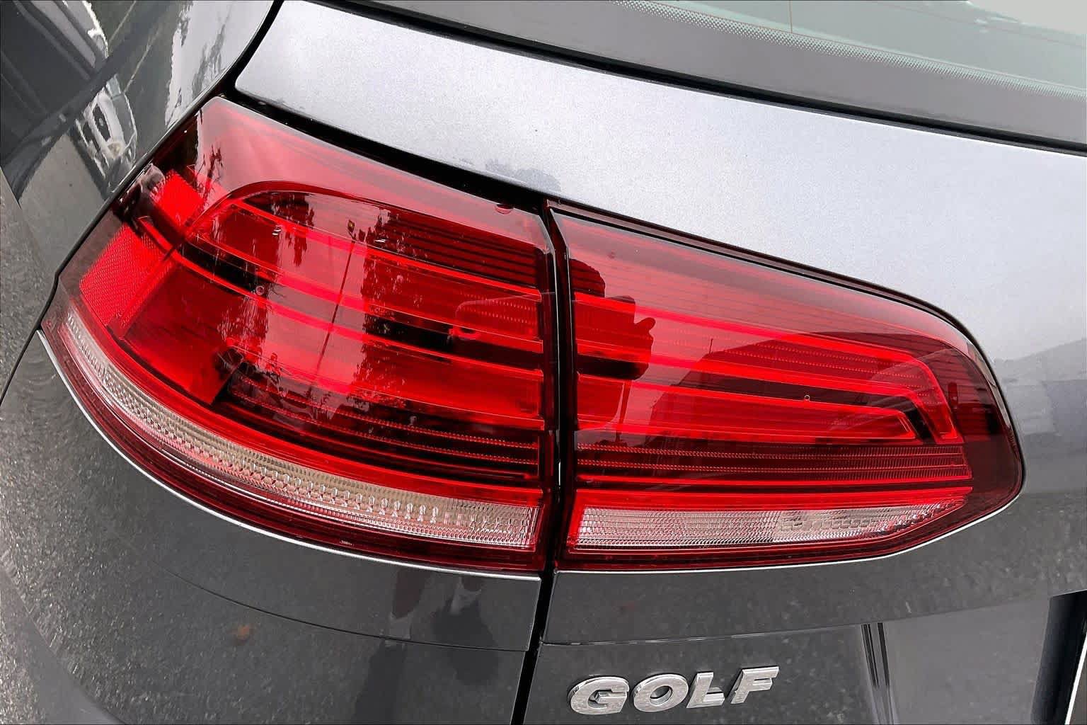 Used 2019 Volkswagen Golf S FWD image 27