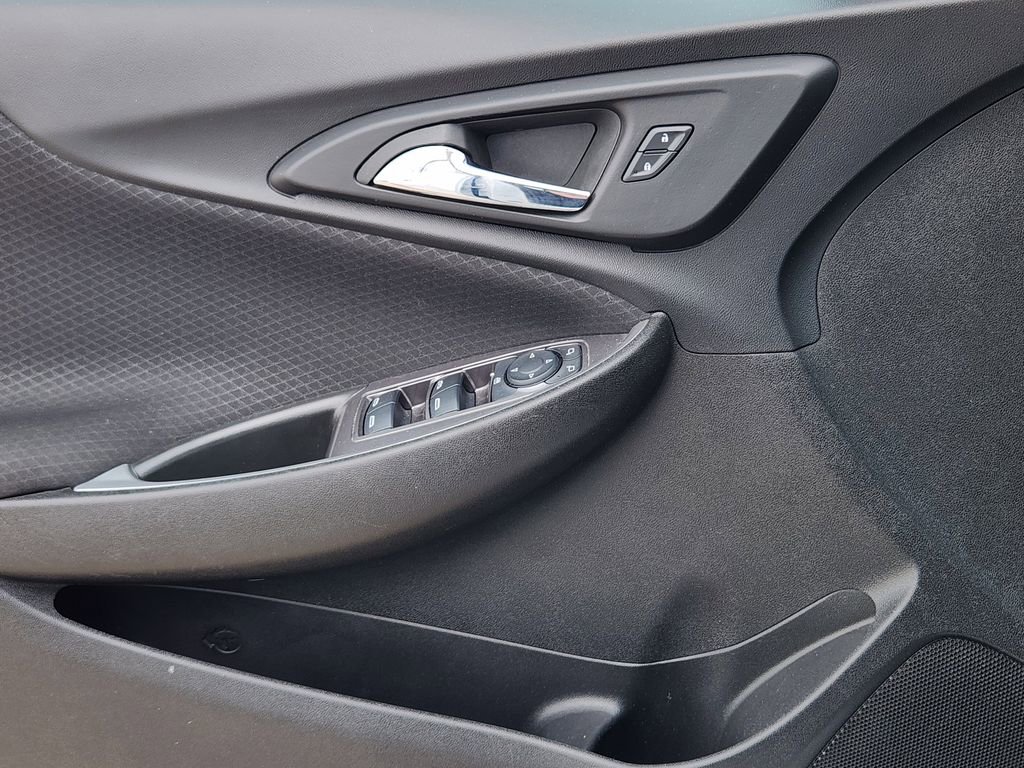 Used 2023 Chevrolet Malibu LT image 25