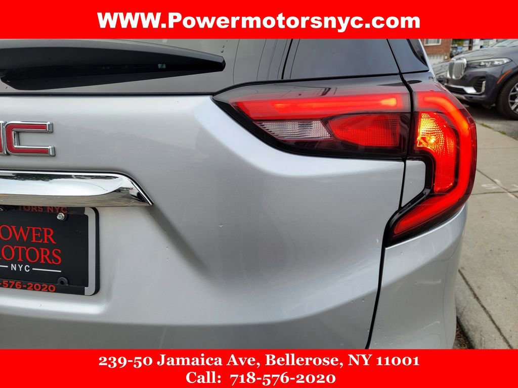 Used 2020 GMC Terrain Denali w/ Denali Premium Package image 15