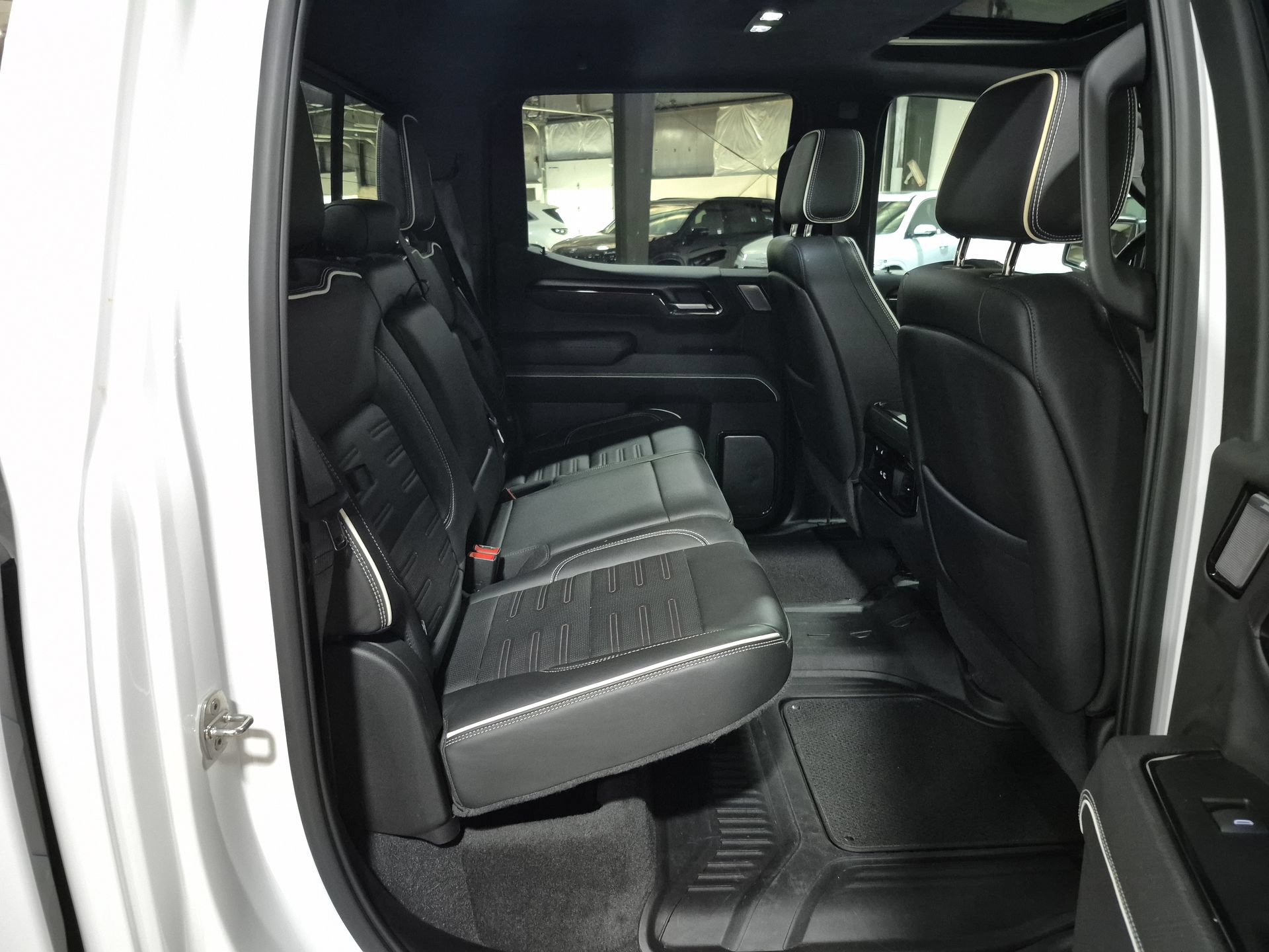 Used 2022 GMC Sierra 1500 AT4X AWD/4WD image 30