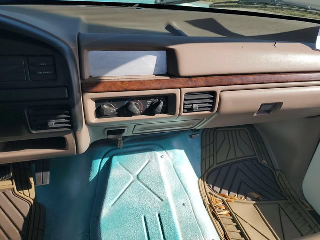 Used 1996 Ford Bronco XLT AWD/4WD image 14