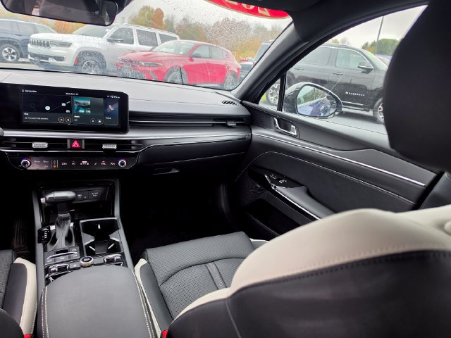 Used 2025 Kia K5 GT-Line w/ GT-Line Premium Package AWD/4WD image 13