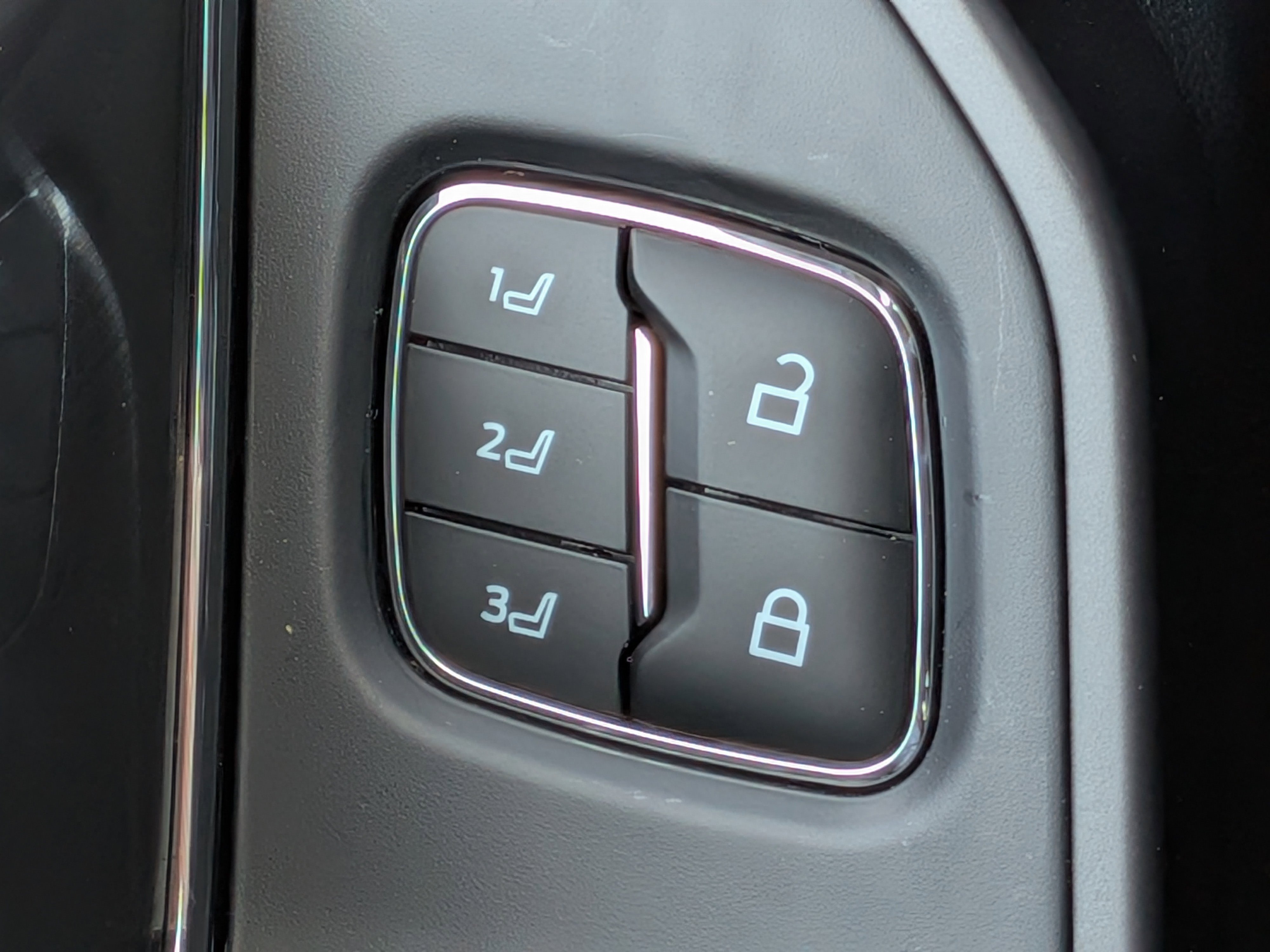 Used 2026 Ford F150 Lariat AWD/4WD image 24