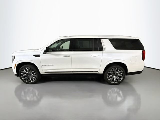 Used 2025 GMC Yukon XL Denali Ultimate AWD/4WD image 4